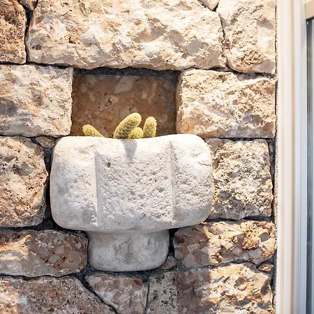 Apartment Paradise Stone Bol