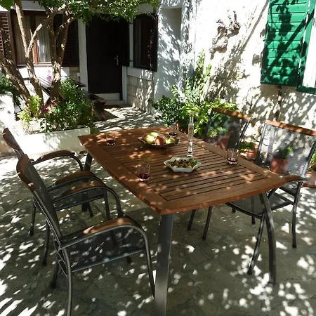 Apartment Paradise Stone Bol
