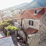 Apartment Paradise Stone