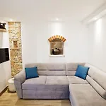Apartment Paradise Stone Bol