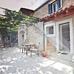 Paradise Stone Apartment