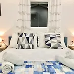 Apartment Paradise Stone *