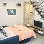 Paradise Stone Apartment Bol