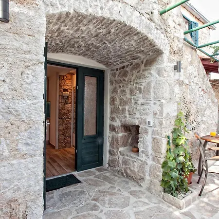 Apartman Paradise Stone *