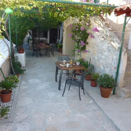 Paradise Stone Apartman Bol