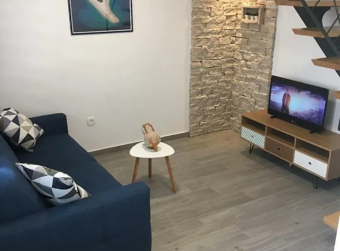 Apartment Paradise Stone